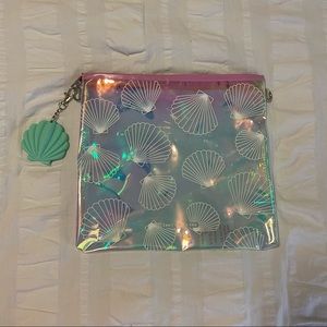 Can’t Clutch This Seashell Clutch